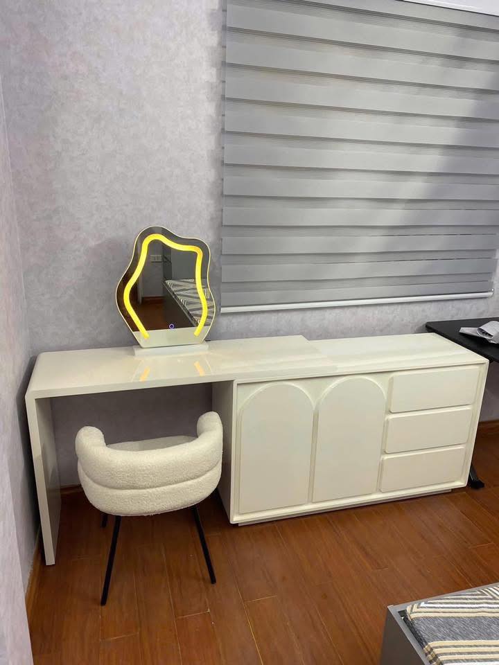 Bàn Trang điểm Kết Hợp Tủ đồ Btd 46